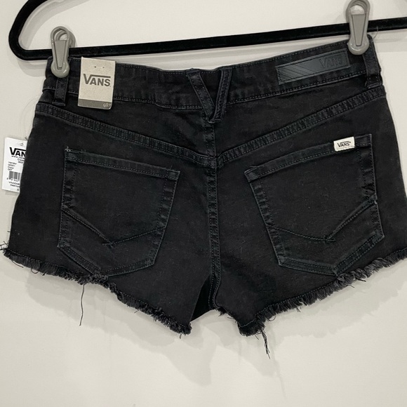 Vans NWT Destroyed black mini denim shorts size 5/27 - Picture 6 of 12